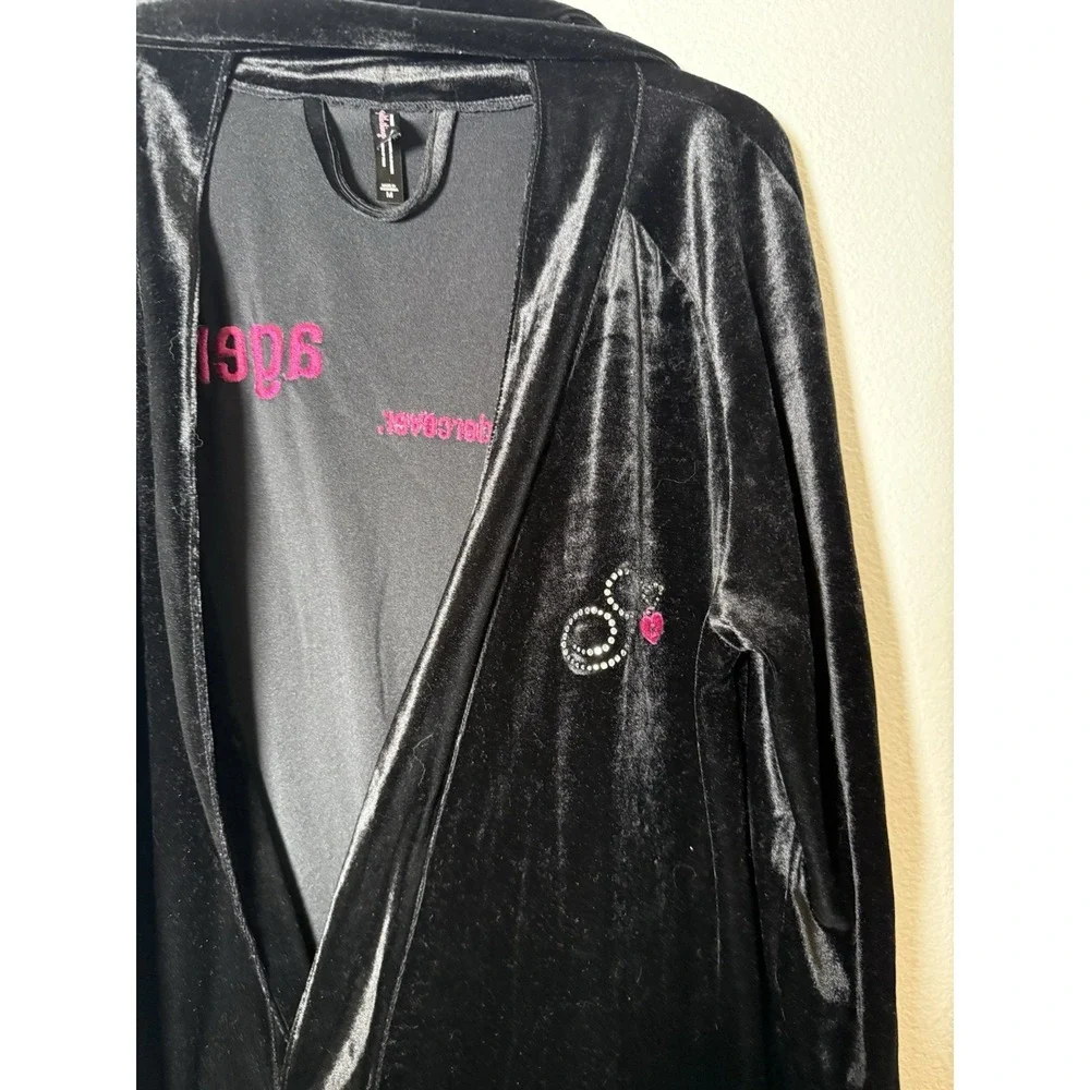 Limited Edition Victoria Secret Vintage Secret Agent Velvet Robe Size Med‎